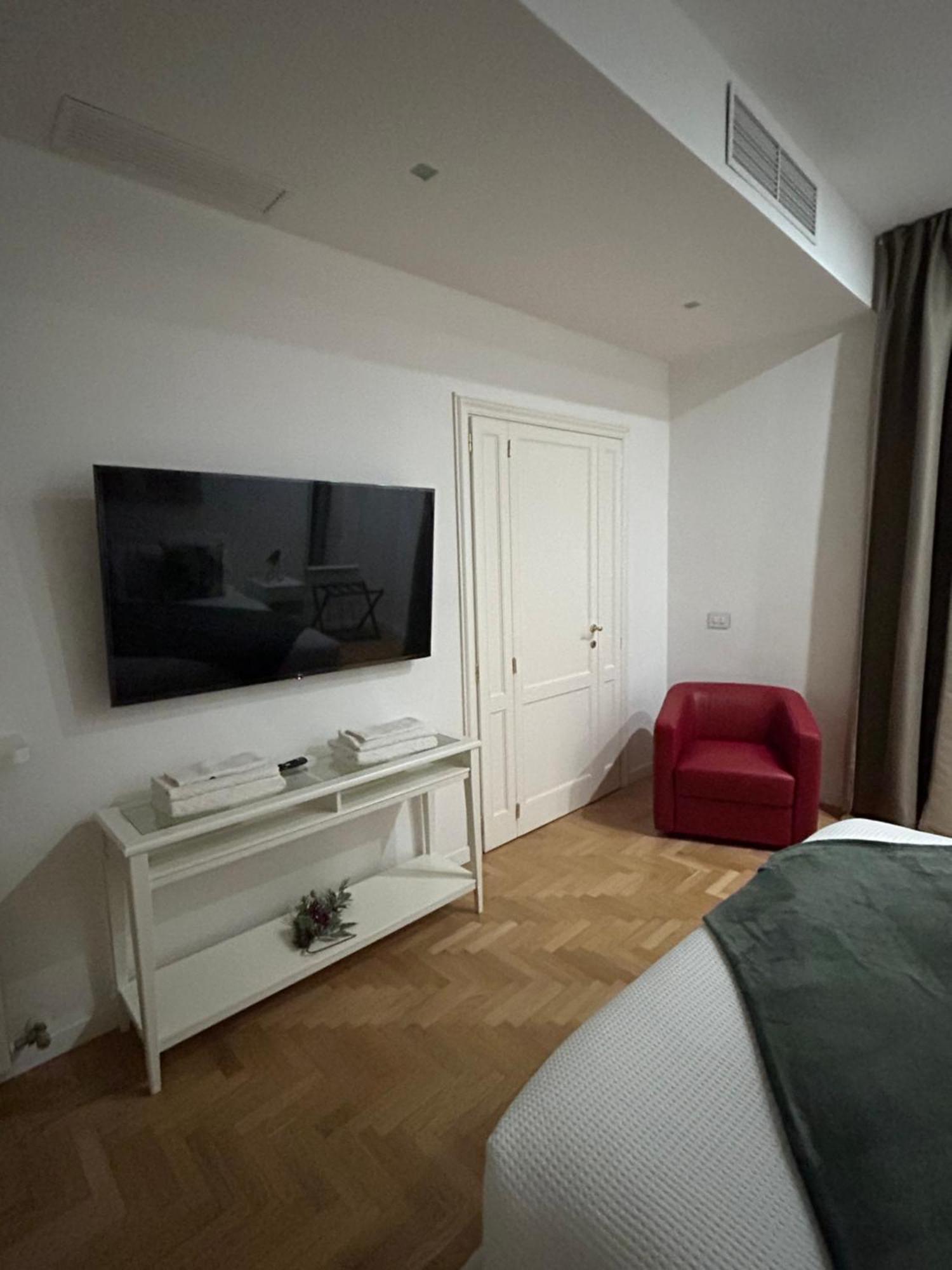 Colosseum Rome Guest House Luil Zewnętrze zdjęcie